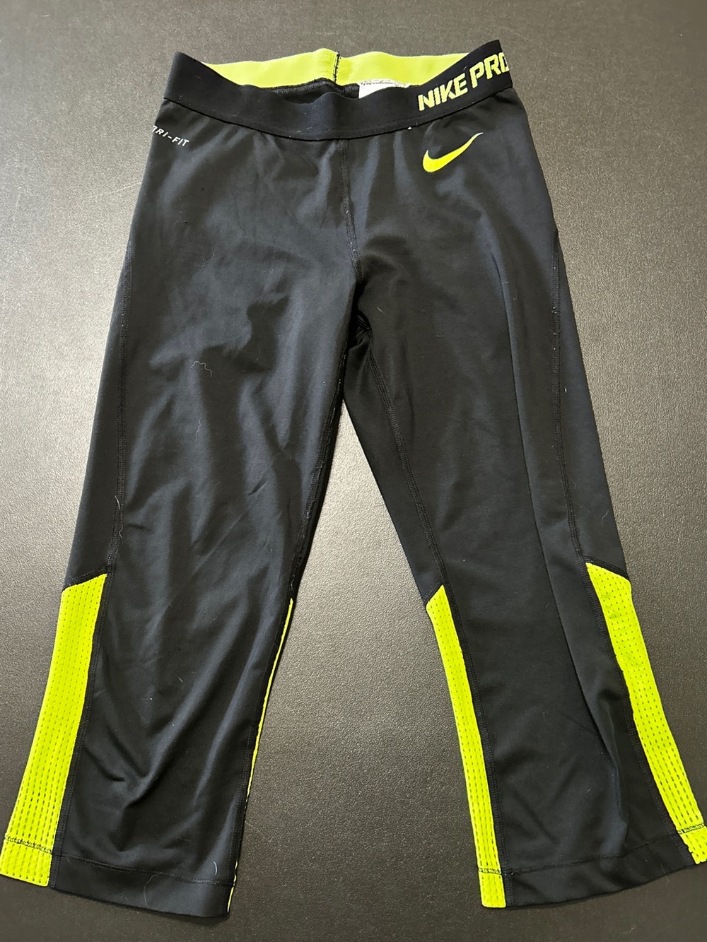Nike Pro Hypercool Capri Training Leggings Black Volt Green S